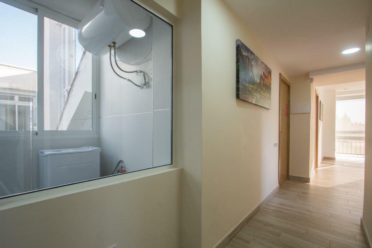 Beach, City Center And Entertainment Alicante Exterior photo