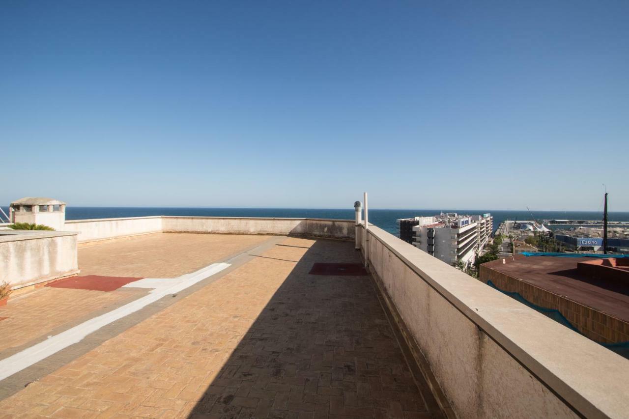Beach, City Center And Entertainment Alicante Exterior photo