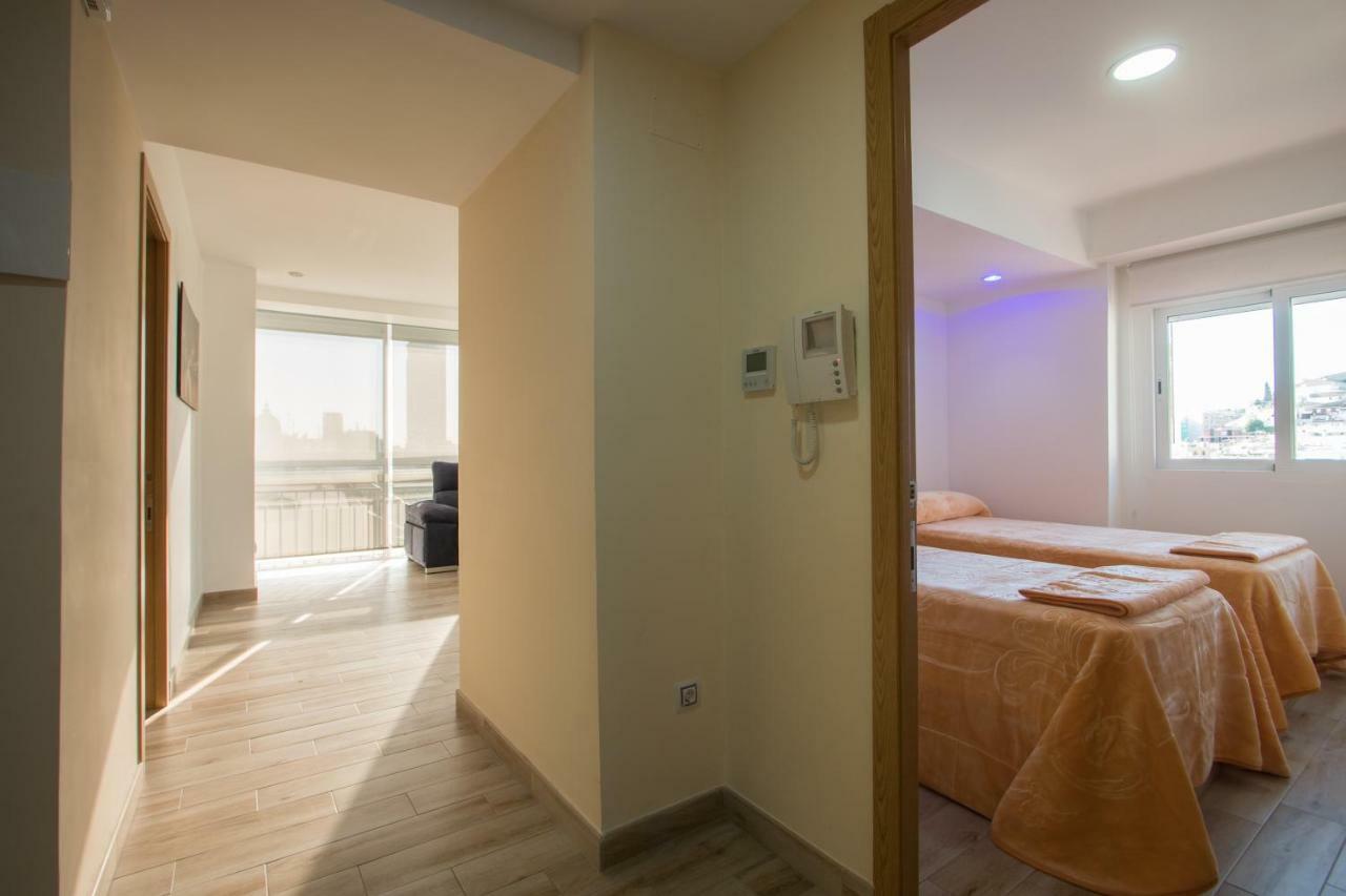 Beach, City Center And Entertainment Alicante Exterior photo